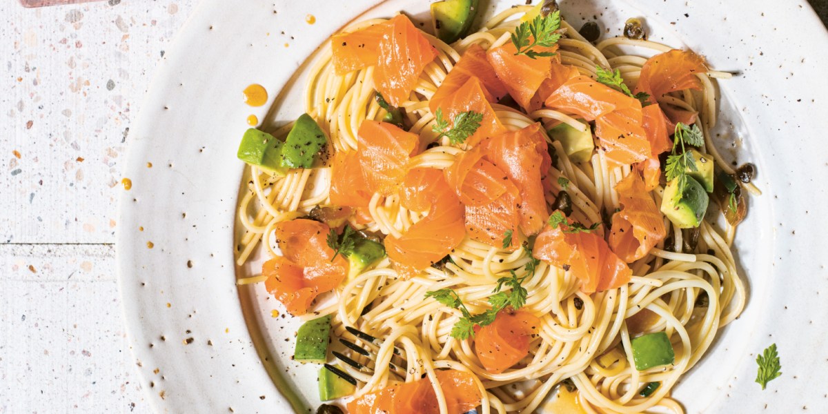 Chilled smoked salmon spaghetti with capers and avocado pairs well with sparkling rosé or Champagne.