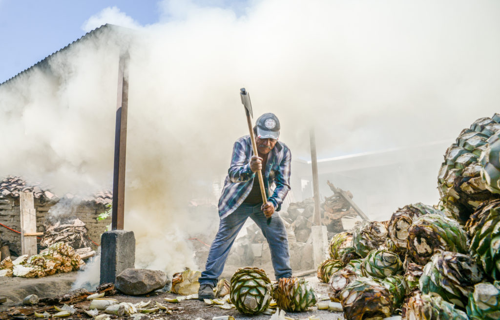 Chopping the Piñas