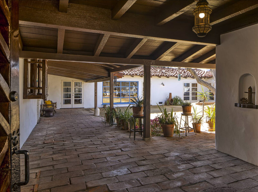 Cowen House Shaded Patio