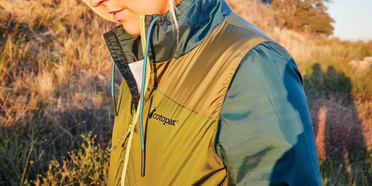 Cotopaxi Teca Windbreaker