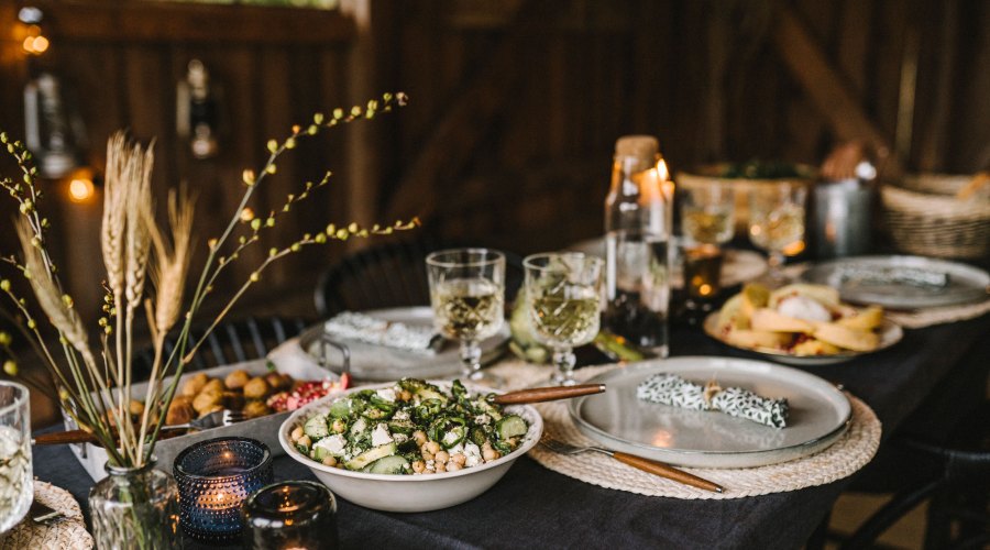 Do This 5 Minutes Before Your Guests Arrive for a Stress-Free Party