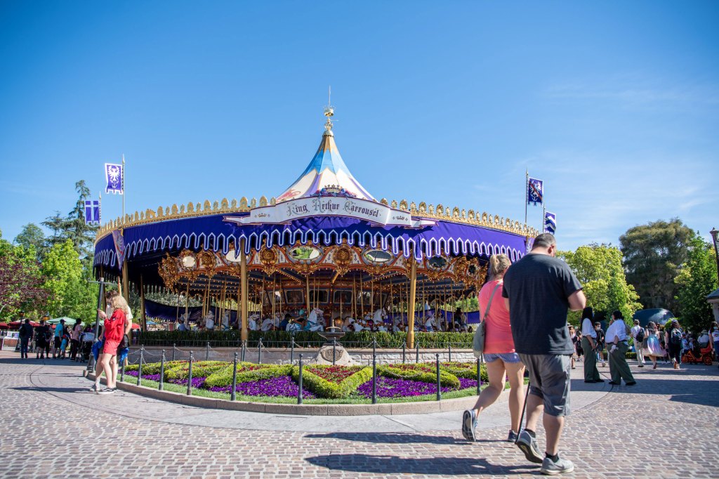 Here's How You Can Score Disneyland Tickets for $67 Per Day