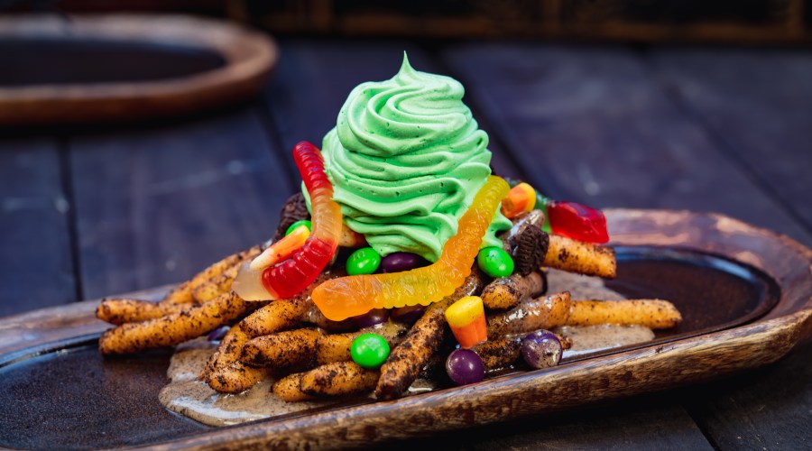 oogie-boogie-inspired-funnel-cake-fries