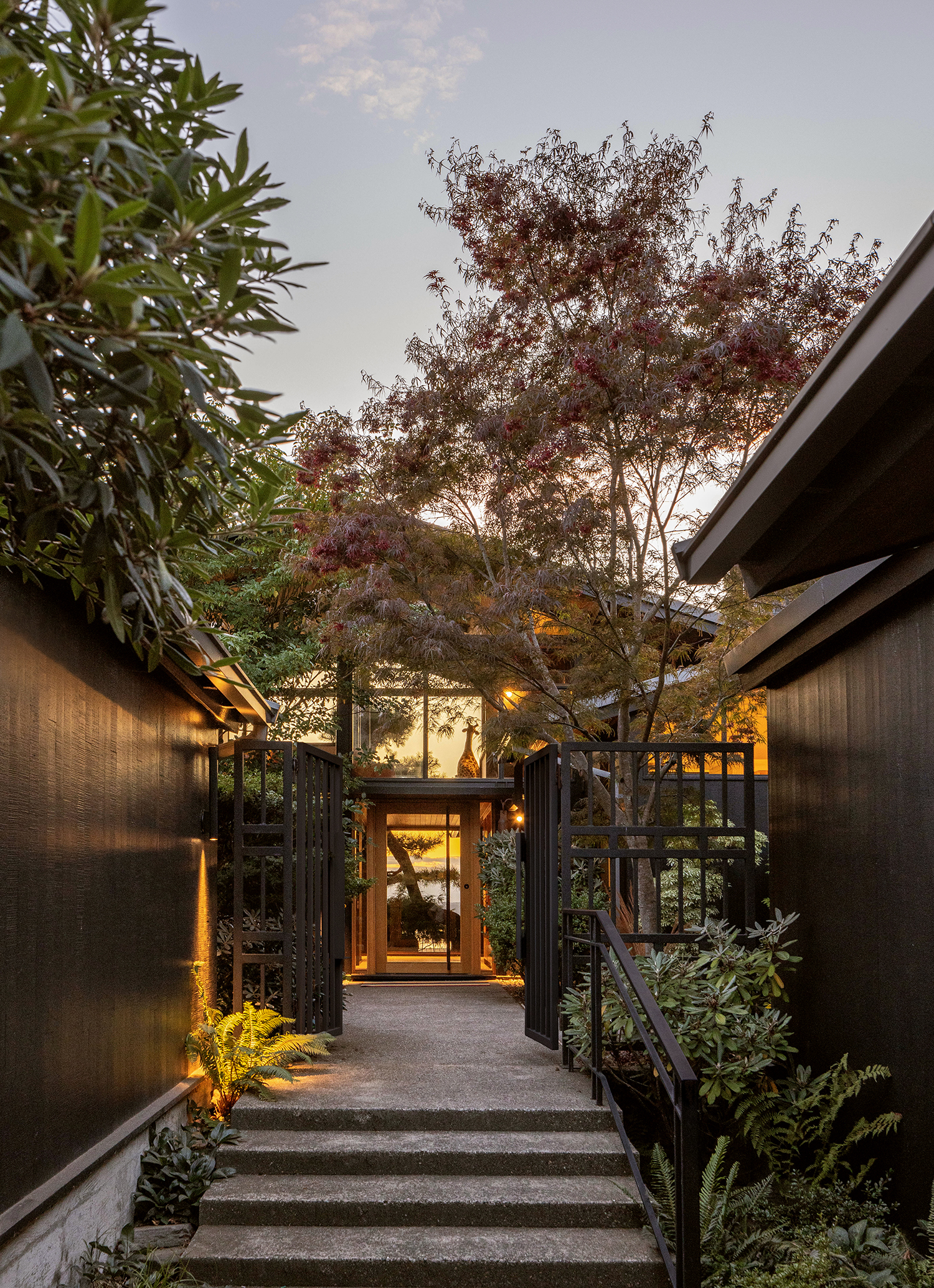 Entrance in Seattle House by SHED