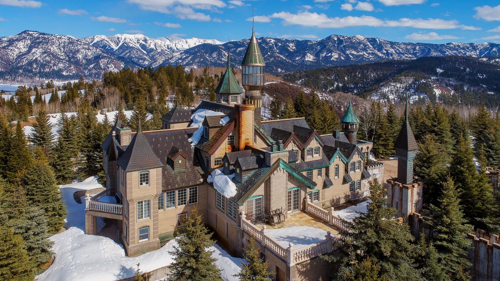 This $14 Million Fairytale Castle in Rural Wyoming Is Fit for Royalty
