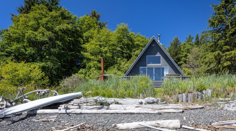 This ‘60s A-Frame Kit House Is a Picture-Perfect Idyllic Retreat
