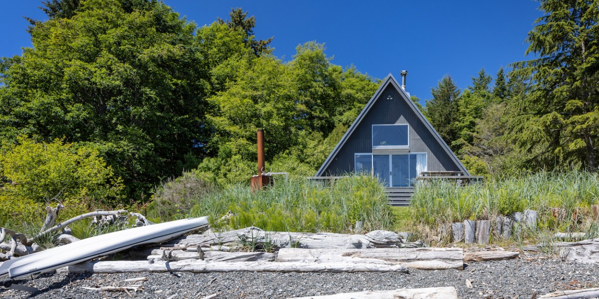 Exterior in San Juan Islands A-Frame by Heliotrope/Joe Herrin