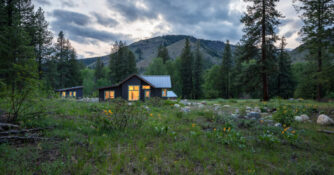 Exterior Landscape in Washington Cabin by Best Practice Architecture