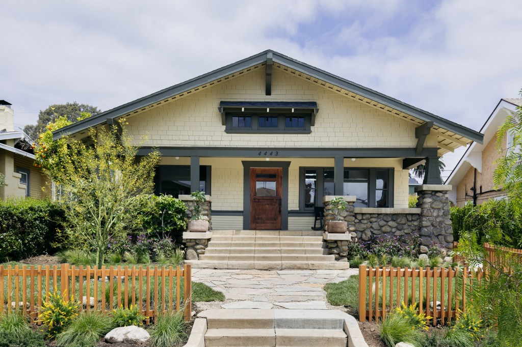 A Dilapidated 1912 Craftsman Is Brought Back to Life with California-Cool Style