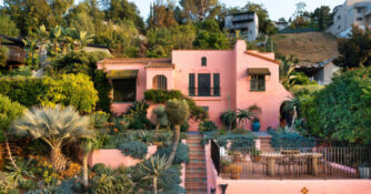 Exterior Pink Mount Washington House