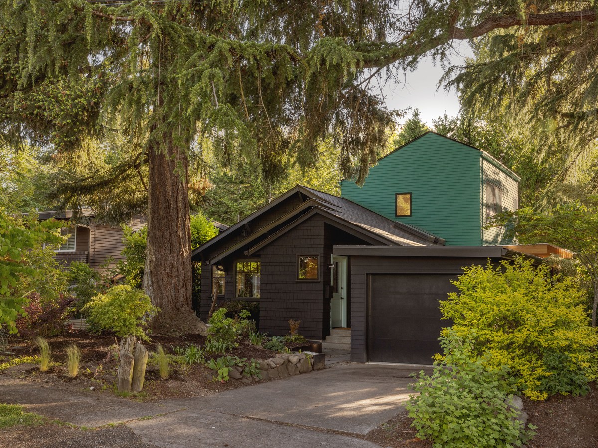 A Century-Old Seattle Home Was Designed to Embrace Its Eccentricities