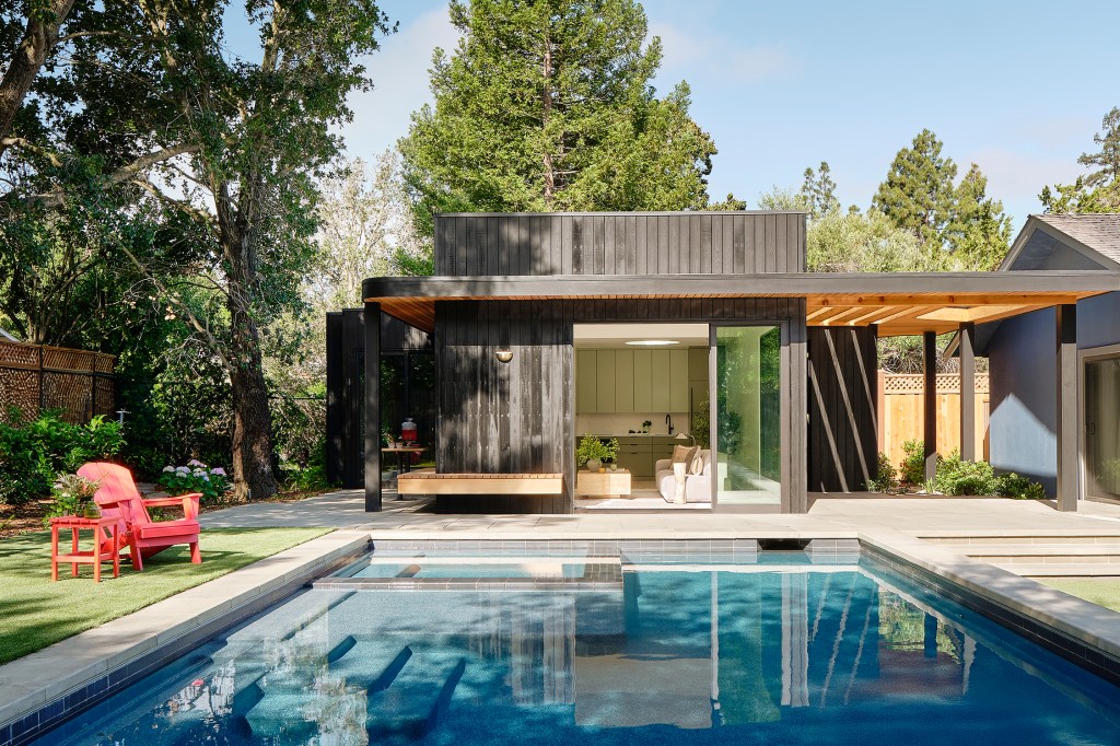 This 720-Square-Foot Sculptural ADU Was Designed for Both Work and Play