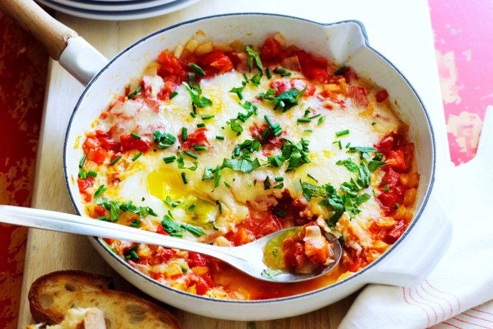Caprese Skillet Eggs