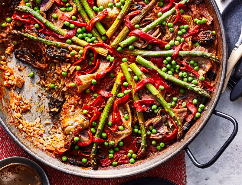 How to Throw a Paella Party: Here's the Menu - Sunset Magazine