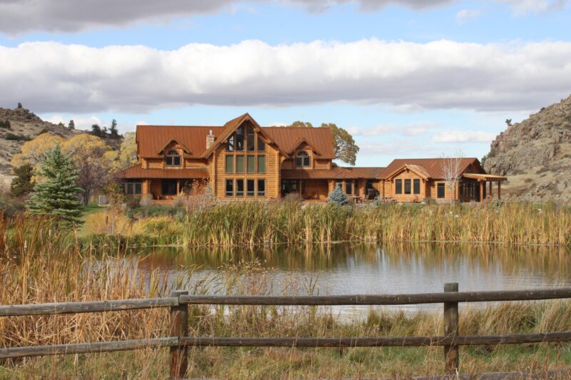 Reid Creek Lodge at Wagonhound