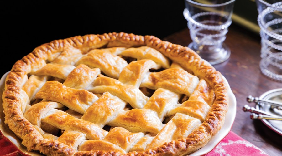 Cardamom-Apple Pie with Hazelnuts