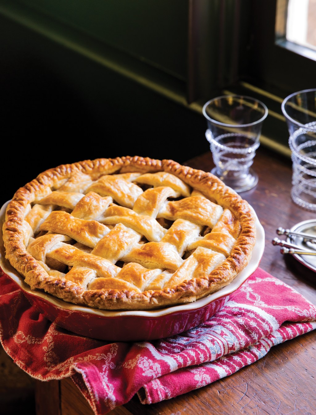 Cardamom Apple Pie with Hazelnuts