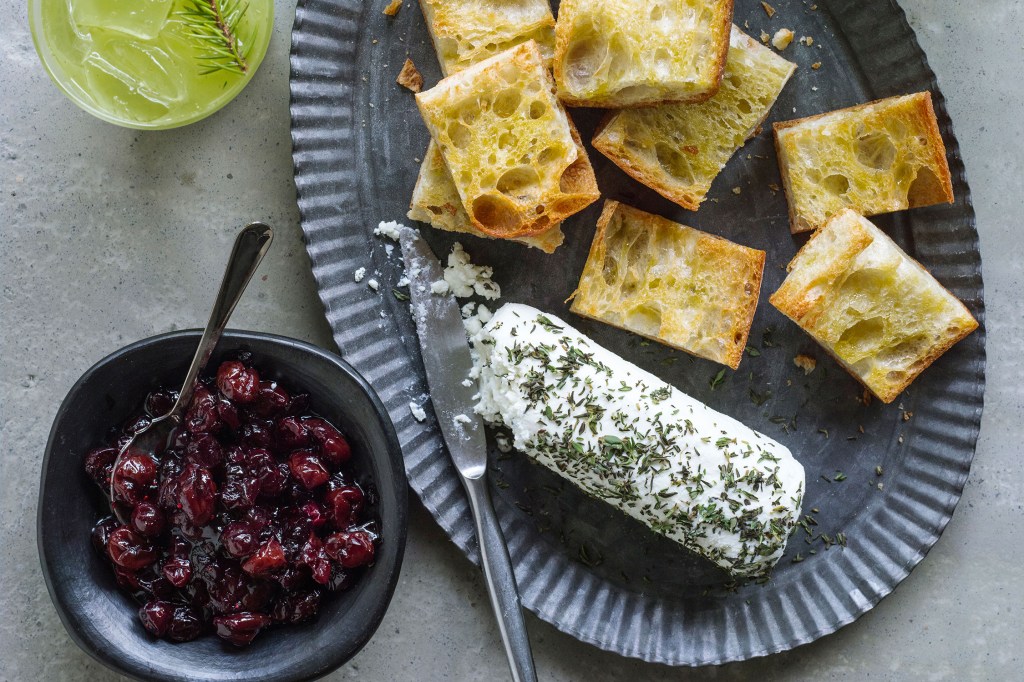 17 Delicious Thanksgiving Appetizers That Might Rival the Main Meal