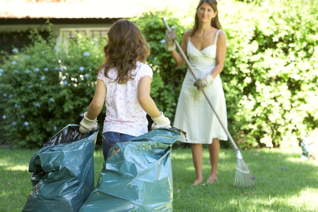 Clear Decks, Fresh Mulch, Can’t Lose: Our Garden Spring Cleaning Guide