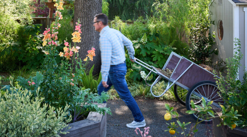 You Need a Cool-Weather Garden Tool Kit. Here's What Should Be Inside It.