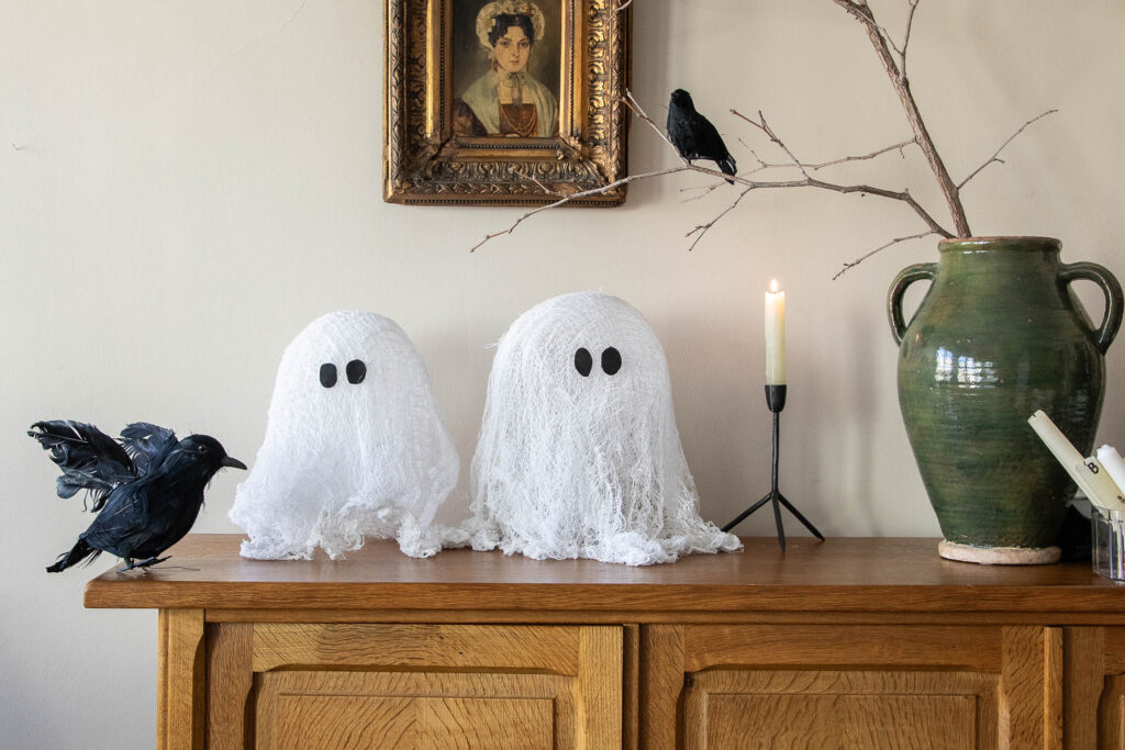 Can Halloween Decor Ever Be Chic? An Interior Designer Shares How to Do It Right