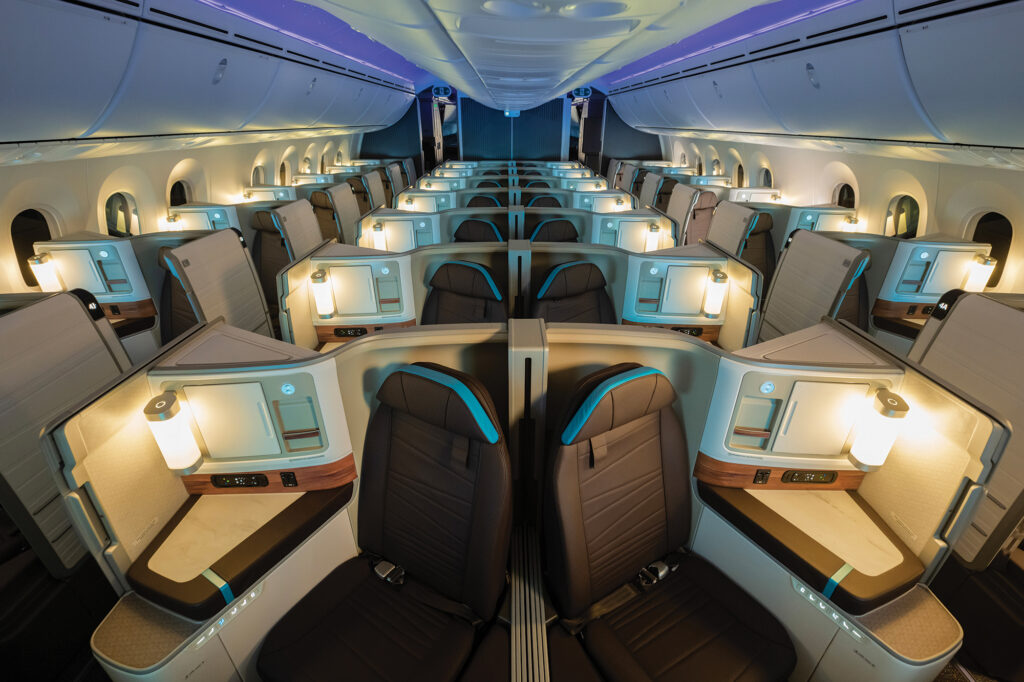 Hawaiian Airlines Dreamliner Leihoku Suites Boeing 787 Premium Cabin