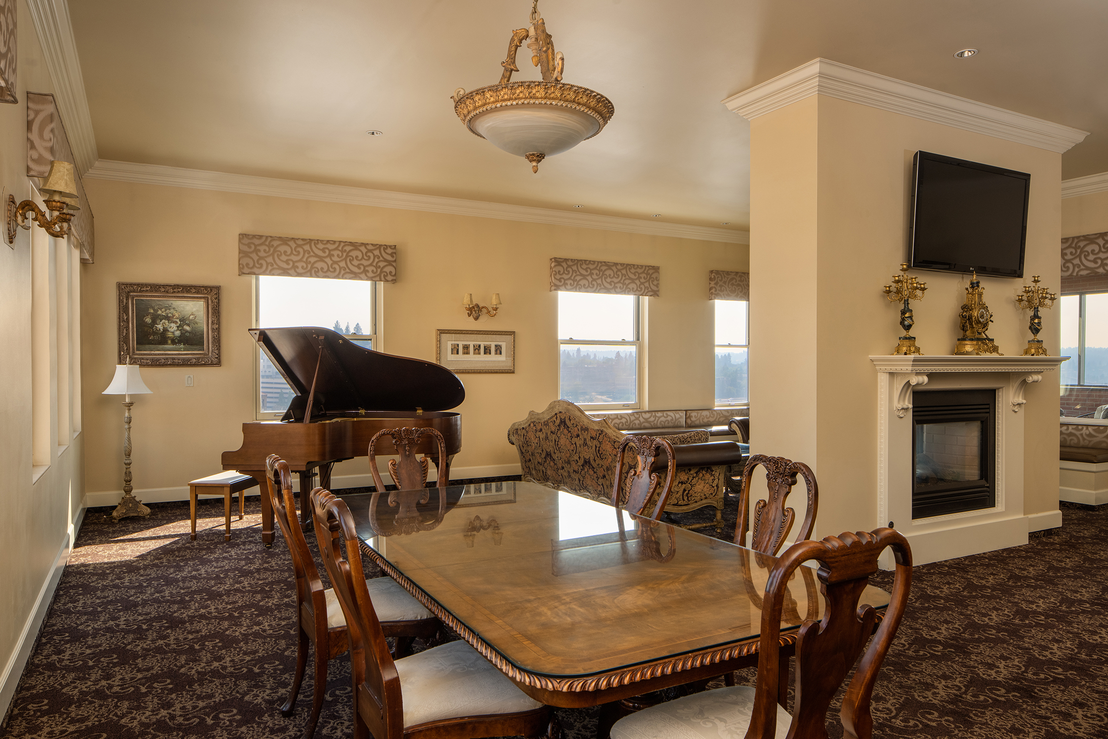 Historic Hotel Davenport Presidential Suite