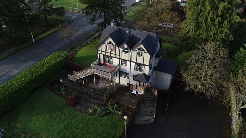 Maitland Manor Bed & Breakfast