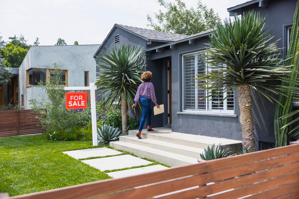 It's Going to Be a Lot Harder to Buy a House in 2024—Here's How to Stand out from the Competition