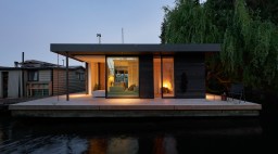 Seattle floating home architecture