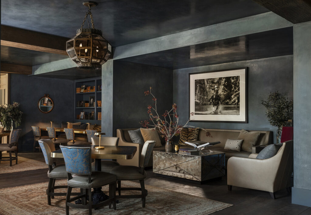 Hotel Granduca Houston Library