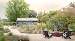 Cottage with Firepit
