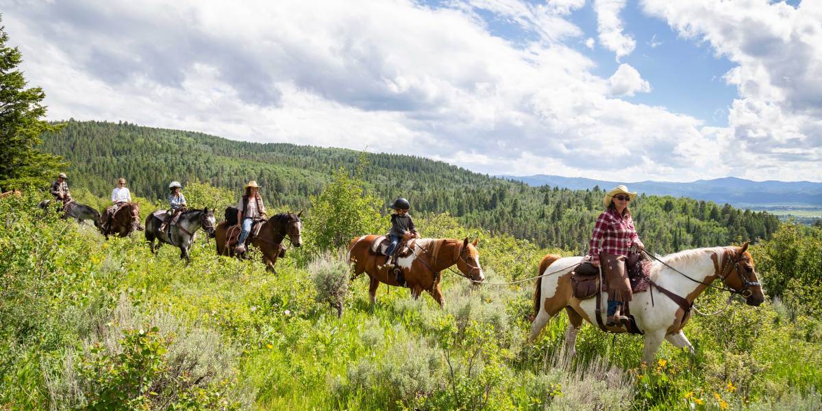 Horseback Riding at Linn Cayon Ranch