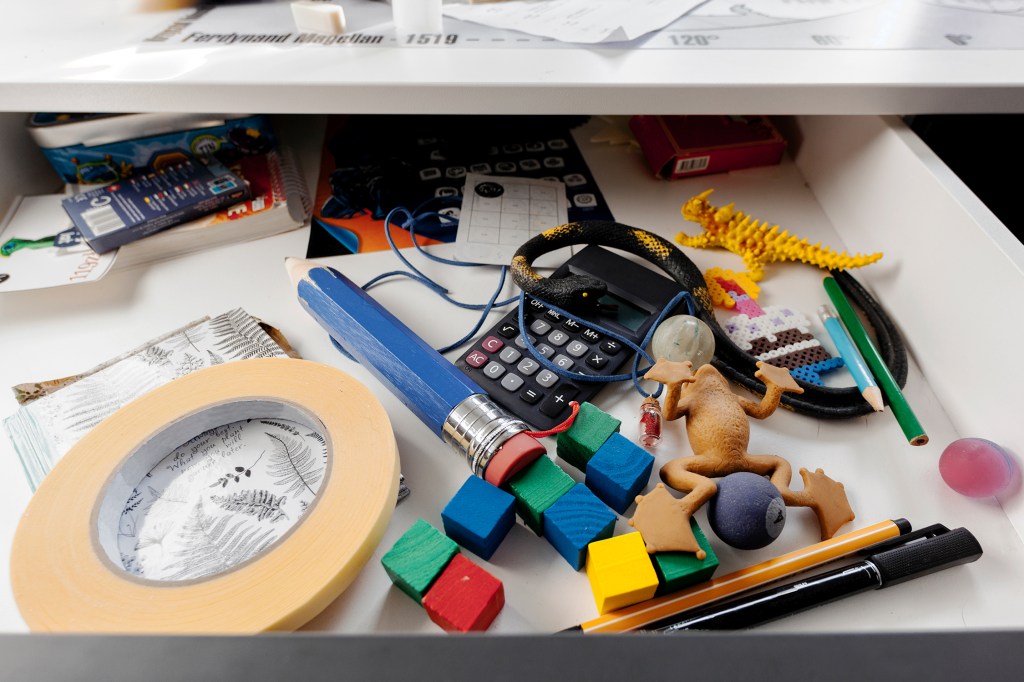 This Is How to Get Your Junk Drawer Organized (and Keep It That Way)