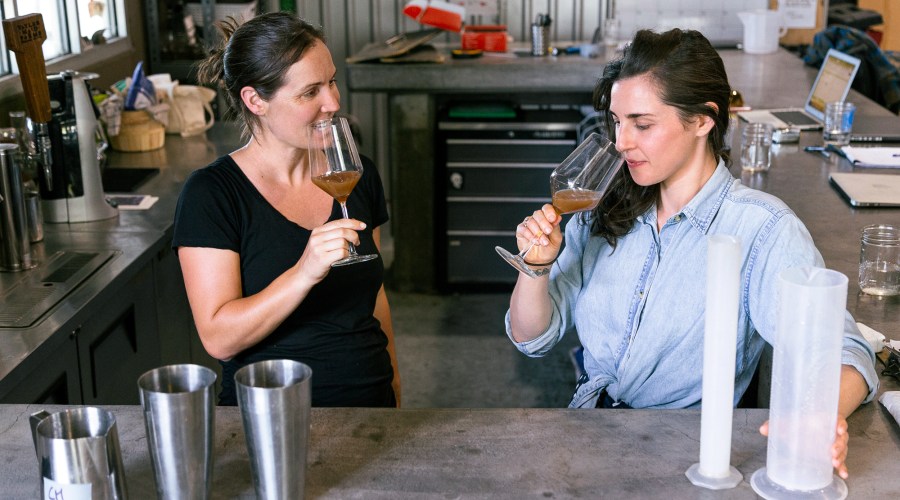 This Low-Alcohol Sparkling Wine Heralds a New Kind of Party Drink