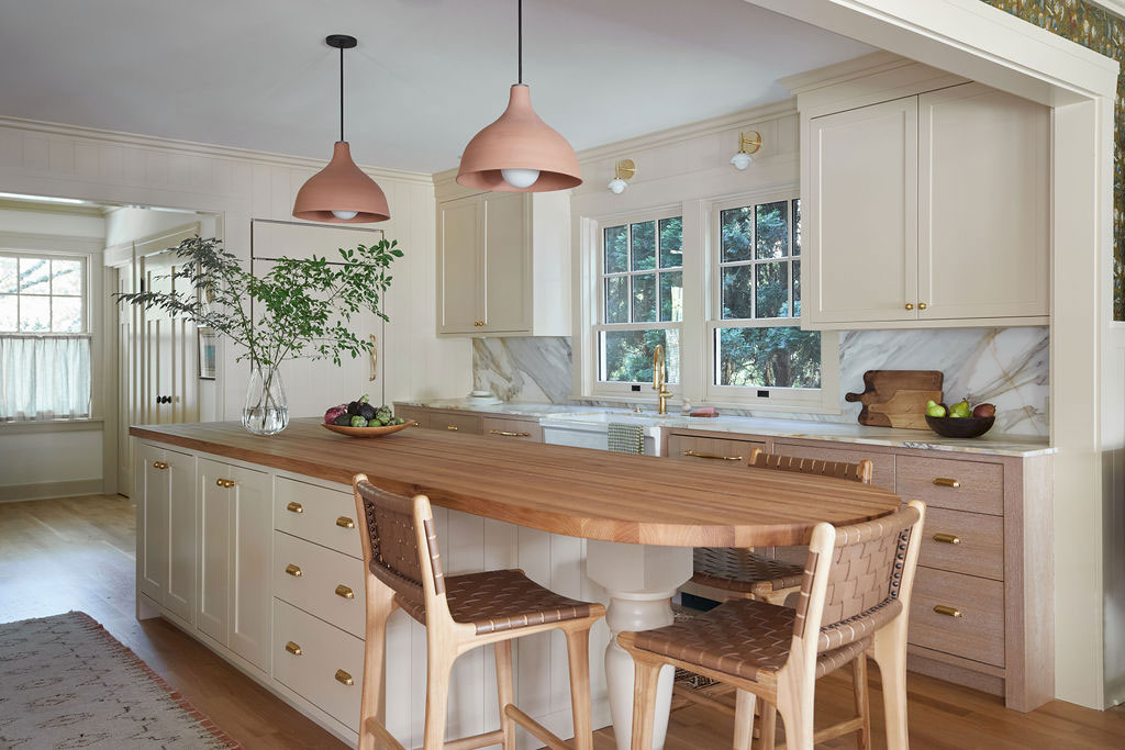 Kitchen in Seattle Dutch Colonial by Casework