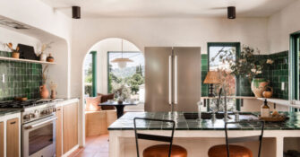 Kitchen in Highland Park House by Bungalowe