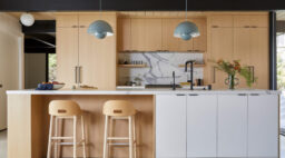 Kitchen Island in San Mateo Eichler by Cathie Hong