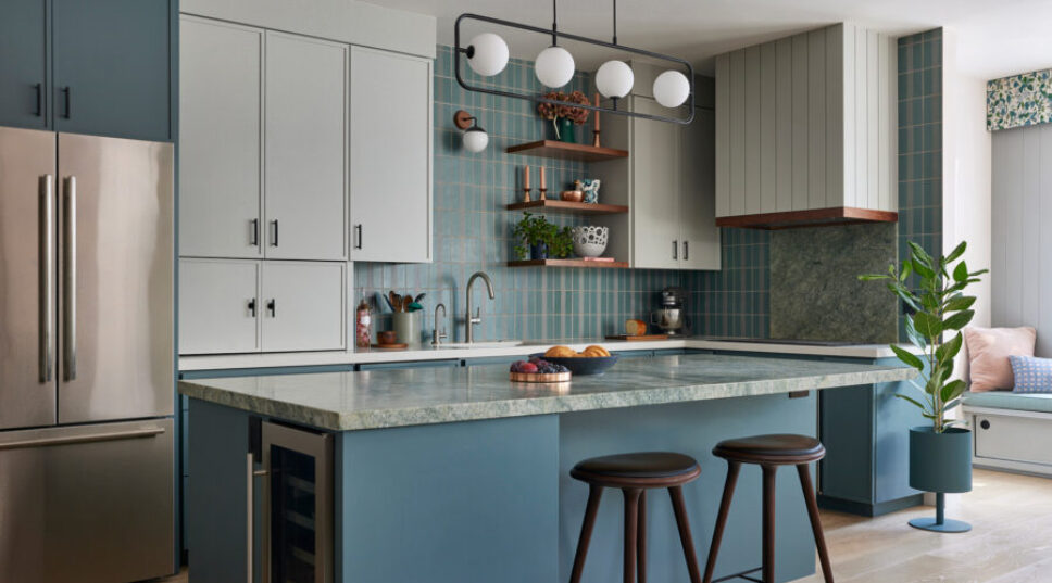 A Couple Was So Obsessed With Teal and Blue That They Bathed Their Entire Condo in the Colors