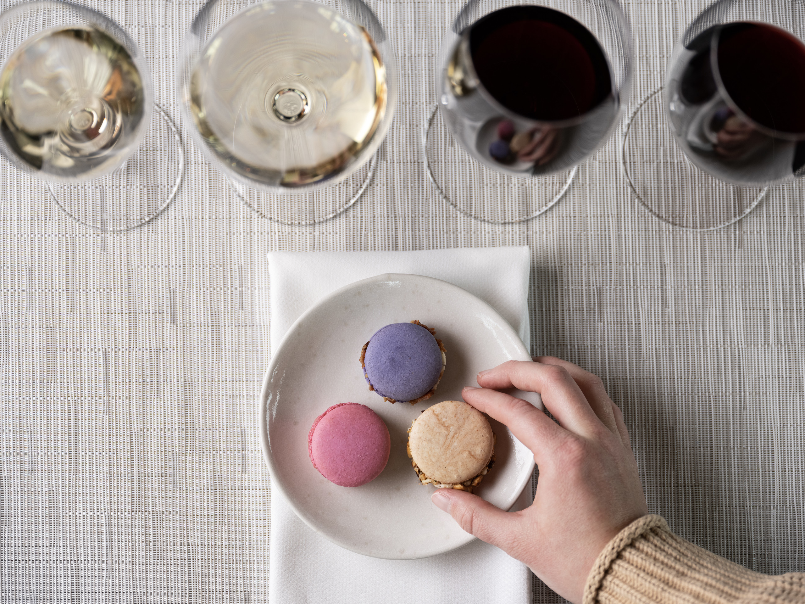 frank-family-vineyards-macaron-pairing