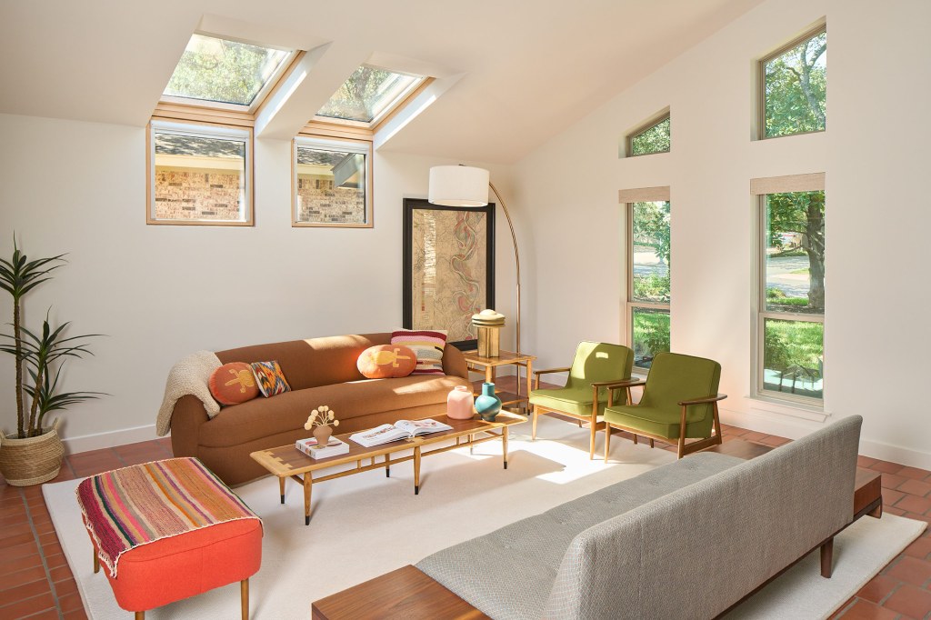 A Light-Filled Mid-Century Modern Austin House Was Restored Rather Than Demolished