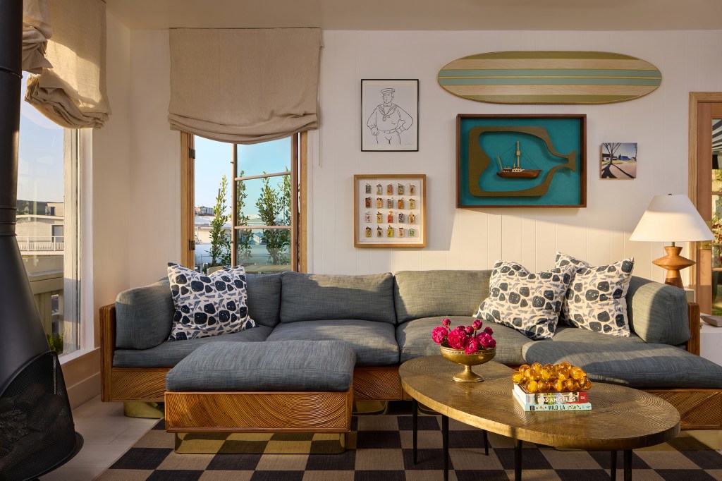 This Charming Manhattan Beach Bungalow Was Designed to Embrace Its Quirks