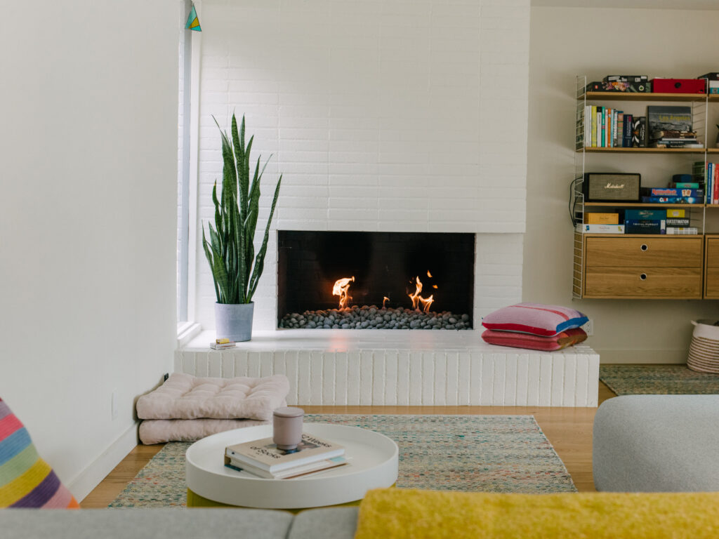 Living Room in Mid-Century Modern House in La Canada by Arterberry Cooke