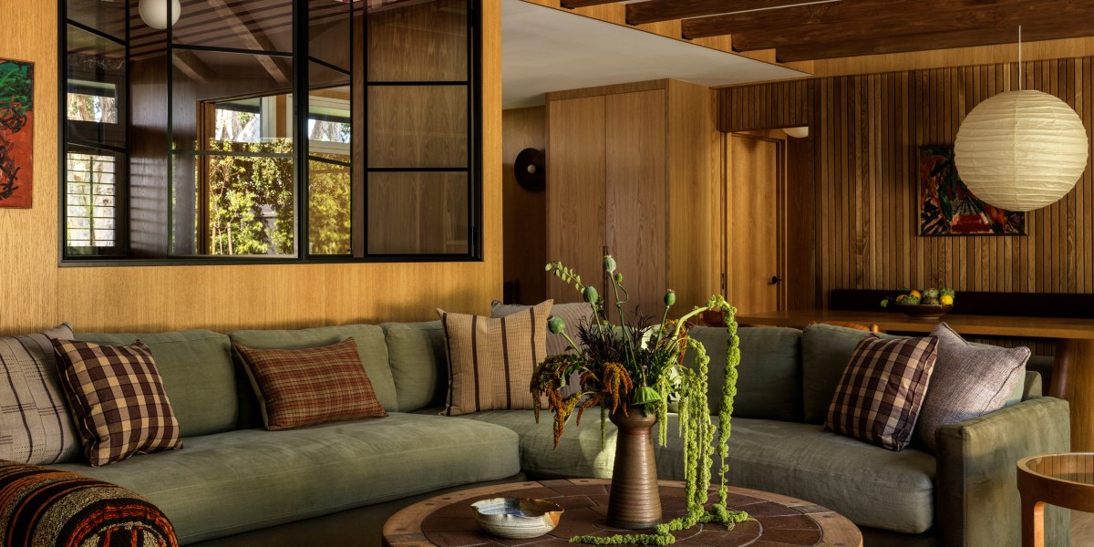 Living Room Pendant by Nina Freudenberger