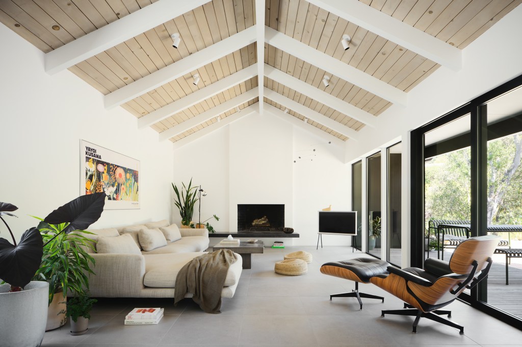 Inside a San Mateo Home Inspired by Fruit (Yes, Fruit)