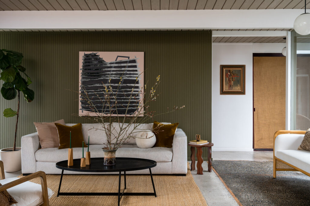 Living Room Sofa in Thousand Oaks Eichler by Sophia deDomenico Et Sal Interiors