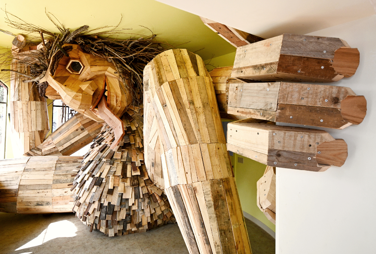 lulu-hyggelig-danish-recycling-artist-thomas-dambos-first-california-troll-debuted-inside-solvangs-california-nature-art-museum-in-february-2025