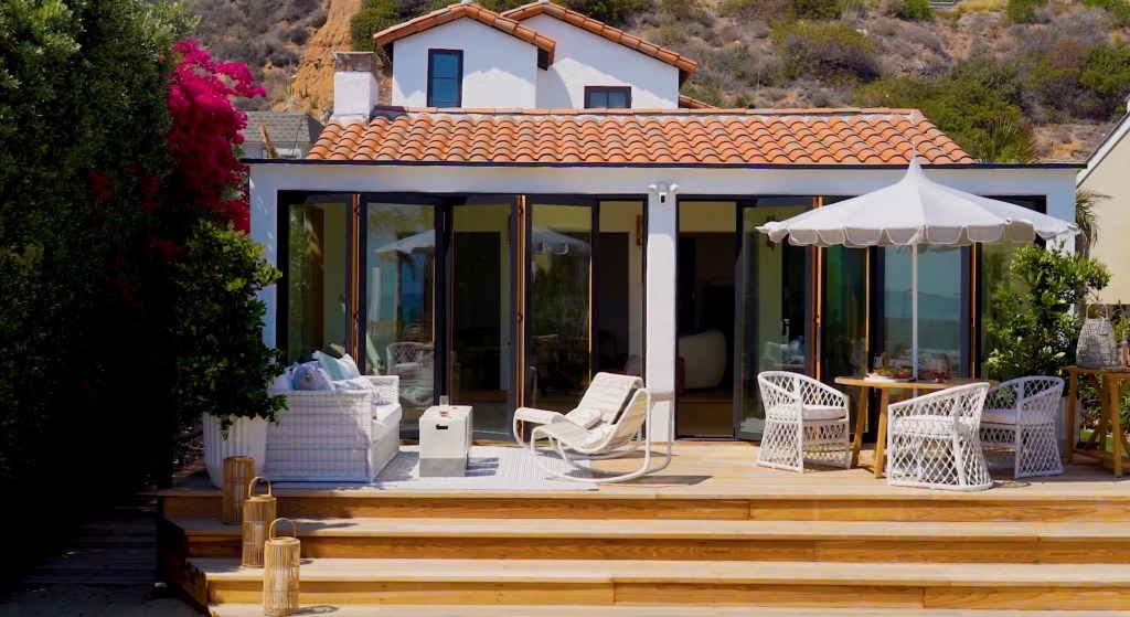Watch the Perfect Beach House Come Together
