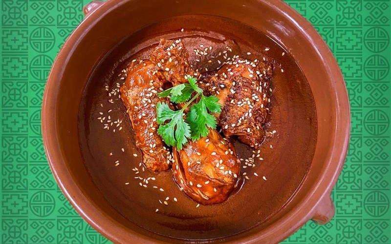 Mole de Pollo Maria Cruz