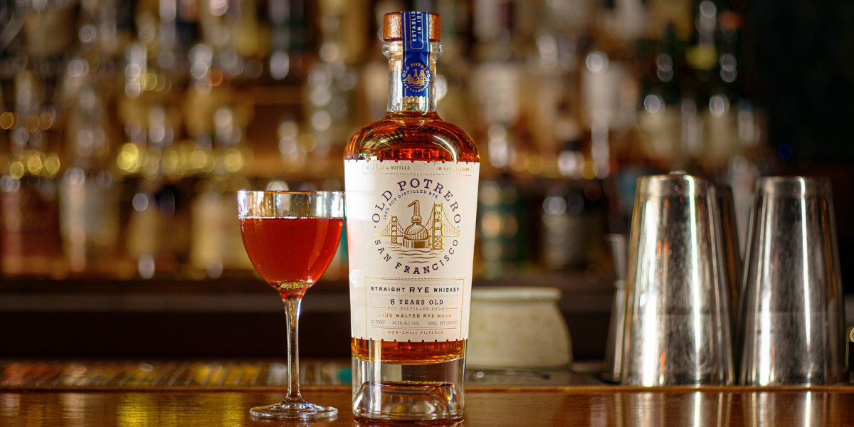Sea Star Whiskey Bottle with Shaker